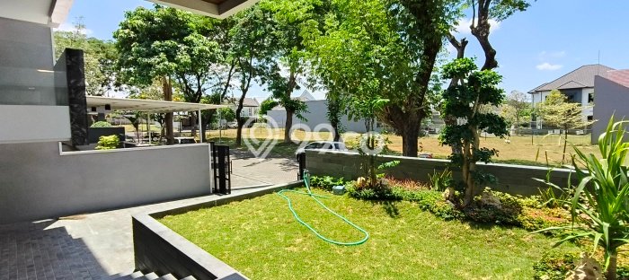 Jual Rumah Mewah Elegan Dengan View Cantik di Citraland, Surabaya Jual Rumah Mewah Elegan Dengan View Cantik di Citraland, Surabaya