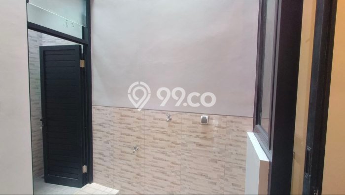 Dijual Hunian Rumah Terawat 3 KT di Manyar, Surabaya Dijual Hunian Rumah Terawat 3 KT di Manyar, Surabaya