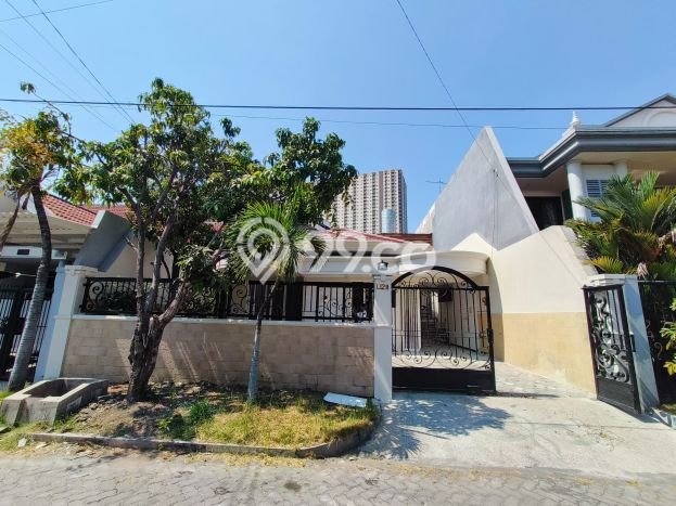 Ready to Use! Luxury House LT 262m2 Desain Elegan di Dharma Husada Ready to Use! Luxury House LT 262m2 Desain Elegan di Dharma Husada