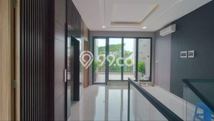 Dijual Rumah Luas Megah Dengan View Cantik di Citraland, Surabaya Dijual Rumah Luas Megah Dengan View Cantik di Citraland, Surabaya