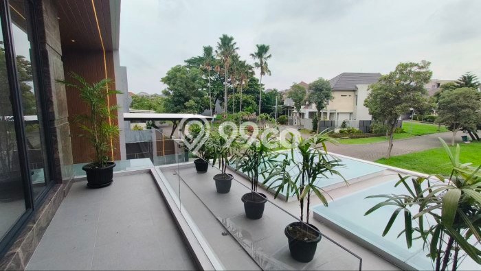 Dijual Rumah Luas Megah Dengan View Cantik di Citraland, Surabaya Dijual Rumah Luas Megah Dengan View Cantik di Citraland, Surabaya