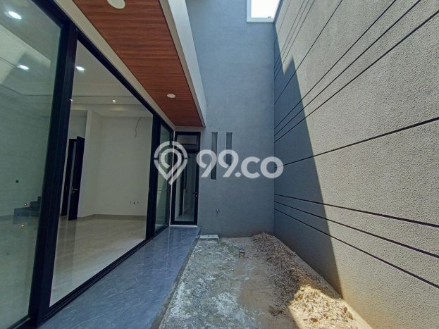 Dijual Rumah Luas Elegan Dengan View Cantik di Citraland, Surabaya Dijual Rumah Luas Elegan Dengan View Cantik di Citraland, Surabaya