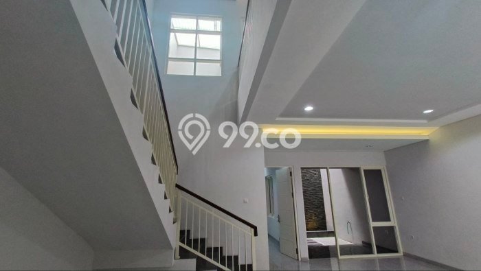 For Sale! Premium House LT 140m2 Desain Elegan di Manyar For Sale! Premium House LT 140m2 Desain Elegan di Manyar