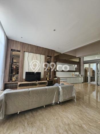 Sewa Rumah Strategis LT 200m2 / LB 200m2 di Pantai Indah Kapuk, Jakarta Utara Sewa Rumah Strategis LT 200m2 / LB 200m2 di Pantai Indah Kapuk, Jakarta Utara