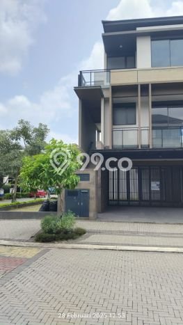 Rumah Luxury Modern Siap Huni di BSD Tangerang Rumah Luxury Modern Siap Huni di BSD Tangerang