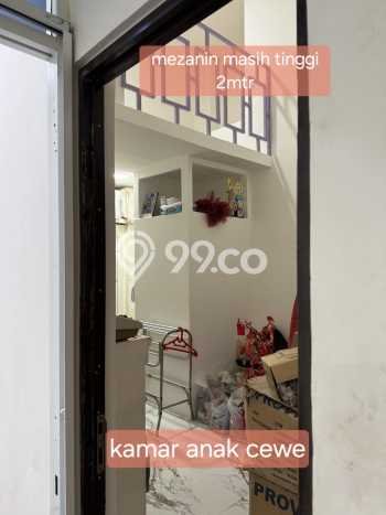 Jual Rumah Luas Elegan Dengan View Eksklusif di Jelambar, Jakarta Barat Jual Rumah Luas Elegan Dengan View Eksklusif di Jelambar, Jakarta Barat