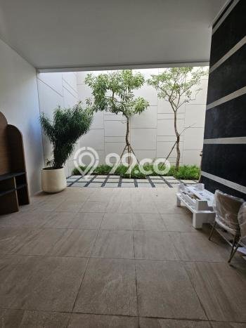 Sewa Rumah Strategis LT 200m2 / LB 200m2 di Pantai Indah Kapuk, Jakarta Utara Sewa Rumah Strategis LT 200m2 / LB 200m2 di Pantai Indah Kapuk, Jakarta Utara