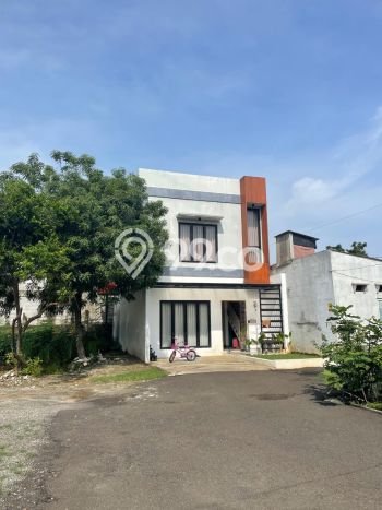 Dijual Hunian Mewah dengan Fasilitas Sekitar Komplit di Sawangan, Depok Dijual Hunian Mewah dengan Fasilitas Sekitar Komplit di Sawangan, Depok