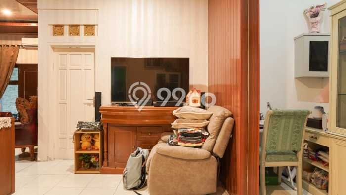 Dijual Cepat Rumah Strategis LT 148m2 LB 130m2 di Depok Cocok untuk Hunian Dijual Cepat Rumah Strategis LT 148m2 LB 130m2 di Depok Cocok untuk Hunian