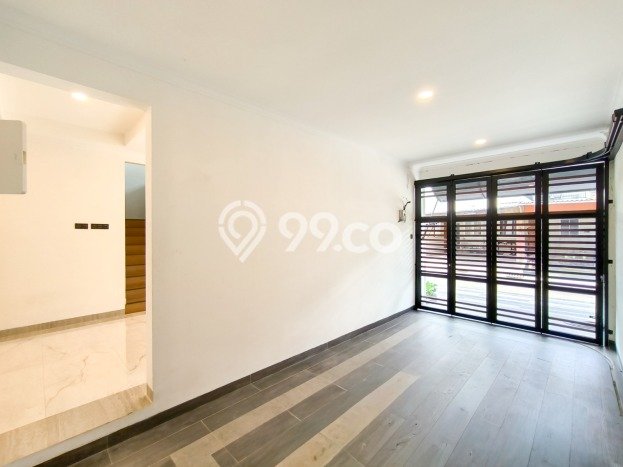 Hunian Elit LB 250m2 Siap Huni Desain Elegan di Bintaro, Tangerang Selatan Hunian Elit LB 250m2 Siap Huni Desain Elegan di Bintaro, Tangerang Selatan