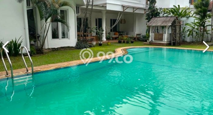 Rumah Elit Modern Tanpa Renovasi di Gandaria Jakarta Selatan Rumah Elit Modern Tanpa Renovasi di Gandaria Jakarta Selatan