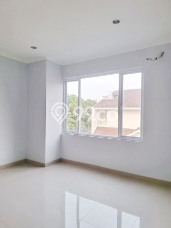 Rumah Mewah LB 400m2 Siap Huni Desain Elegan di Veteran, Jakarta Selatan Rumah Mewah LB 400m2 Siap Huni Desain Elegan di Veteran, Jakarta Selatan