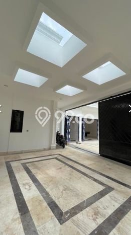 Hunian Mewah LB 348m2 Siap Pakai Desain Elegan di Ciganjur, Jakarta Selatan Hunian Mewah LB 348m2 Siap Pakai Desain Elegan di Ciganjur, Jakarta Selatan