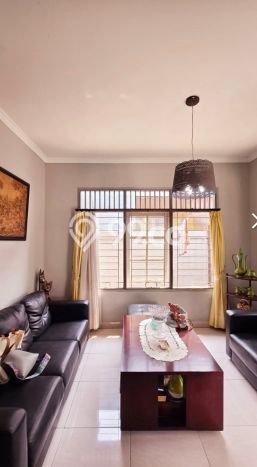 Rumah Luas Asri 3 KT Siap Pakai di Bintaro Tangerang Selatan Rumah Luas Asri 3 KT Siap Pakai di Bintaro Tangerang Selatan