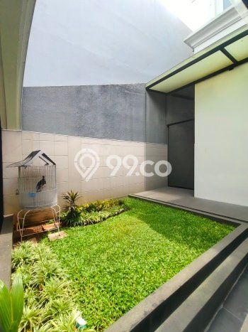 Dijual Rumah Luas Megah Dengan View Eksklusif di Pondok Indah, Jakarta Selatan Dijual Rumah Luas Megah Dengan View Eksklusif di Pondok Indah, Jakarta Selatan