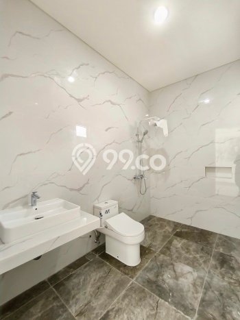 Rumah Elit LB 654m2 Siap Pakai Desain Elegan di Bintaro, Tangerang Selatan Rumah Elit LB 654m2 Siap Pakai Desain Elegan di Bintaro, Tangerang Selatan