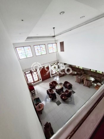 Ready to Use! Luxury House LT 1419m2 Desain Modern di Cipete Ready to Use! Luxury House LT 1419m2 Desain Modern di Cipete