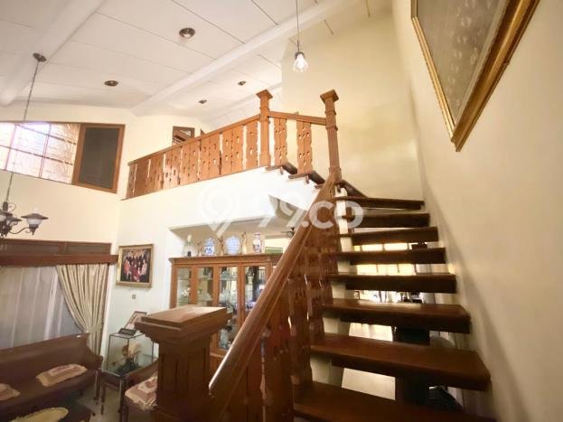 Rumah Elit LB 210m2 Siap Huni Desain Elegan di Bintaro, Jakarta Selatan Rumah Elit LB 210m2 Siap Huni Desain Elegan di Bintaro, Jakarta Selatan