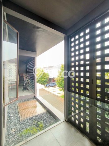Rumah Elit Modern Tanpa Renovasi di Bintaro Tangerang Selatan Rumah Elit Modern Tanpa Renovasi di Bintaro Tangerang Selatan