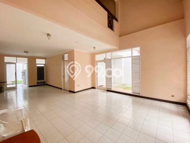 Siap Huni Rumah Mewah 3 Kamar di Kebayoran Baru Dekat ke Mana Saja Siap Huni Rumah Mewah 3 Kamar di Kebayoran Baru Dekat ke Mana Saja
