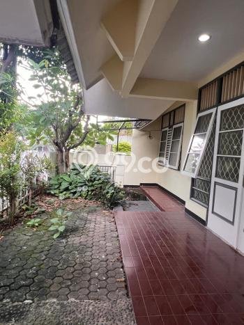 Dijual Rumah Mewah Megah Dengan View Eksklusif di Bintaro, Tangerang Selatan Dijual Rumah Mewah Megah Dengan View Eksklusif di Bintaro, Tangerang Selatan