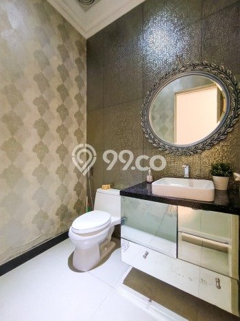 Rumah Elit LB 300m2 Siap Huni Desain Elegan di Bintaro, Tangerang Selatan Rumah Elit LB 300m2 Siap Huni Desain Elegan di Bintaro, Tangerang Selatan