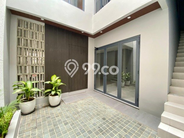 Hunian Elit LB 255m2 Siap Huni Desain Elegan di Pondok Indah, Jakarta Selatan Hunian Elit LB 255m2 Siap Huni Desain Elegan di Pondok Indah, Jakarta Selatan