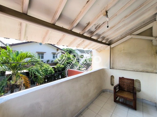 Rumah Elit Modern Tanpa Renovasi di Bintaro Tangerang Selatan Rumah Elit Modern Tanpa Renovasi di Bintaro Tangerang Selatan