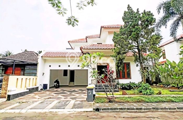 Hunian Mewah LB 300m2 Siap Pakai Desain Elegan di Bintaro, Tangerang Selatan Hunian Mewah LB 300m2 Siap Pakai Desain Elegan di Bintaro, Tangerang Selatan