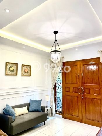 Hunian Mewah LB 350m2 Siap Pakai Desain Elegan di Bintaro, Tangerang Selatan Hunian Mewah LB 350m2 Siap Pakai Desain Elegan di Bintaro, Tangerang Selatan