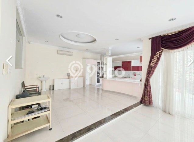 Rumah Mewah LB 700m2 Siap Huni Desain Elegan di Green Lake City, Jakarta Barat Rumah Mewah LB 700m2 Siap Huni Desain Elegan di Green Lake City, Jakarta Barat