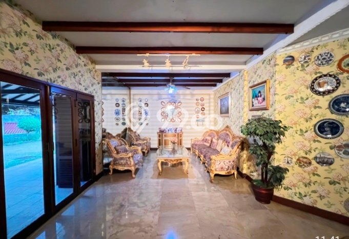 Hunian Mewah LB 250m2 Siap Pakai Desain Elegan di Veteran, Jakarta Selatan Hunian Mewah LB 250m2 Siap Pakai Desain Elegan di Veteran, Jakarta Selatan