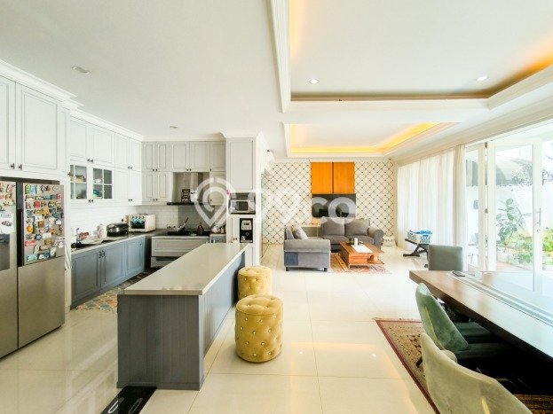 Rumah Elit LB 300m2 Siap Huni Desain Elegan di Bintaro, Tangerang Selatan Rumah Elit LB 300m2 Siap Huni Desain Elegan di Bintaro, Tangerang Selatan