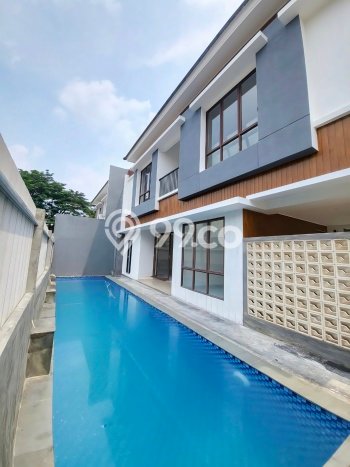 Rumah Mewah LB 340m2 Siap Pakai Desain Elegan di Bintaro, Tangerang Selatan Rumah Mewah LB 340m2 Siap Pakai Desain Elegan di Bintaro, Tangerang Selatan