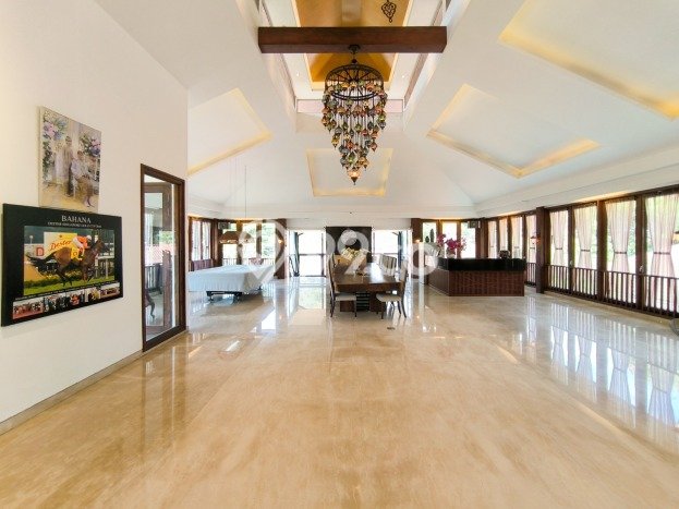 Vila di Lembang, Area 6703m2m², Lokasi Potensial untuk bisnis Vila di Lembang, Area 6703m2m², Lokasi Potensial untuk bisnis