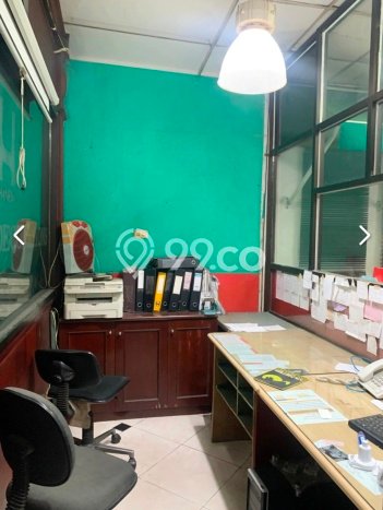 Ruko Dijual di Jakarta Selatan LT 208m2 & LB 470m2 Lokasi Terbaik! Ruko Dijual di Jakarta Selatan LT 208m2 & LB 470m2 Lokasi Terbaik!