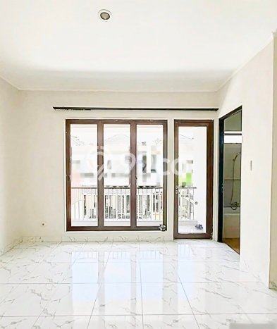 Rumah Elit Modern Siap Huni di Bintaro Tangerang Selatan Rumah Elit Modern Siap Huni di Bintaro Tangerang Selatan