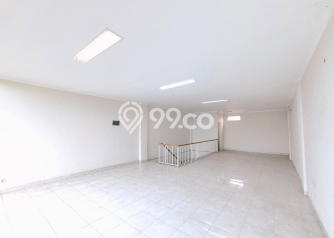 Untuk Dijual! Ruko di Bintaro Tangerang Selatan LT 90m2 / LB 300m2 Kawasan Strategis Untuk Dijual! Ruko di Bintaro Tangerang Selatan LT 90m2 / LB 300m2 Kawasan Strategis