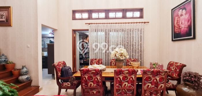 Rumah Elit LB 300m2 Siap Pakai Desain Elegan di Bintaro, Tangerang Selatan Rumah Elit LB 300m2 Siap Pakai Desain Elegan di Bintaro, Tangerang Selatan