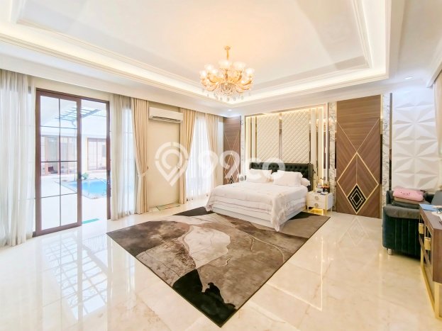 Jual Rumah Mewah Megah Dengan View Eksklusif di Bintaro, Tangerang Selatan Jual Rumah Mewah Megah Dengan View Eksklusif di Bintaro, Tangerang Selatan