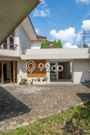 Dijual Rumah Premium dengan Fasilitas Sekitar Komplit di Menteng, Jakarta Pusat Dijual Rumah Premium dengan Fasilitas Sekitar Komplit di Menteng, Jakarta Pusat