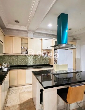 Hunian Mewah LB 250m2 Siap Pakai Desain Elegan di Veteran, Jakarta Selatan Hunian Mewah LB 250m2 Siap Pakai Desain Elegan di Veteran, Jakarta Selatan