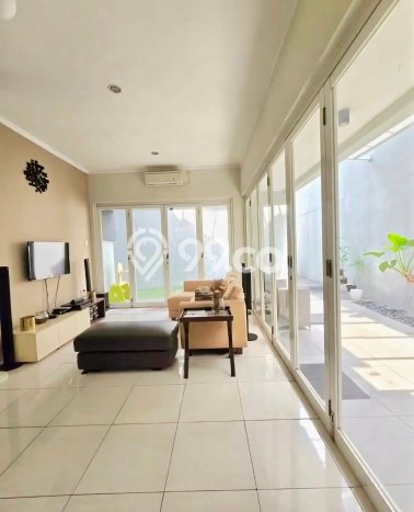 Hunian Mewah LB 145m2 Siap Huni Desain Elegan di Bintaro, Tangerang Selatan Hunian Mewah LB 145m2 Siap Huni Desain Elegan di Bintaro, Tangerang Selatan