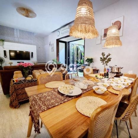 Jual Rumah Luas Elegan Dengan View Cantik di Bintaro, Tangerang Selatan Jual Rumah Luas Elegan Dengan View Cantik di Bintaro, Tangerang Selatan