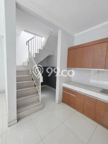 Dijual Rumah Mewah Megah Dengan View Eksklusif di Bintaro, Tangerang Selatan Dijual Rumah Mewah Megah Dengan View Eksklusif di Bintaro, Tangerang Selatan