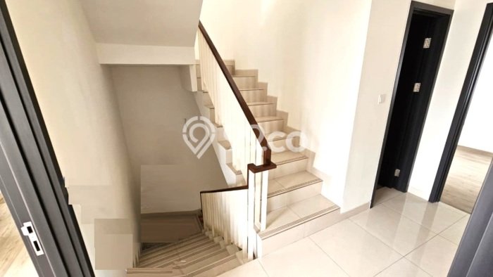 Jual Rumah Luas Elegan Dengan View Eksklusif di Metland Menteng, Jakarta Timur Jual Rumah Luas Elegan Dengan View Eksklusif di Metland Menteng, Jakarta Timur
