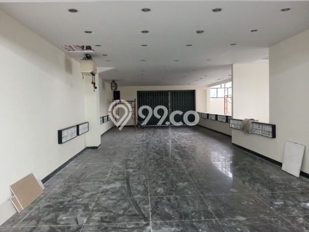 Disewakan Kantor di Kebayoran Baru Jakarta Selatan LT 600m2, LB 400m2 Disewakan Kantor di Kebayoran Baru Jakarta Selatan LT 600m2, LB 400m2