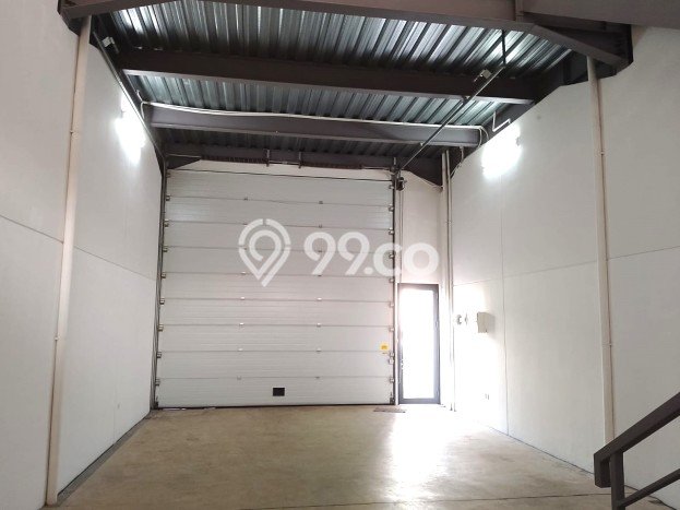 Untuk Disewa Gudang di BSD Tangerang Selatan LT 120m2, LB 211m2 Untuk Disewa Gudang di BSD Tangerang Selatan LT 120m2, LB 211m2