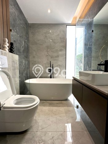 Dijual Rumah Mewah Elegan Dengan View Eksklusif di Jakarta Garden City, Jakarta Timur Dijual Rumah Mewah Elegan Dengan View Eksklusif di Jakarta Garden City, Jakarta Timur