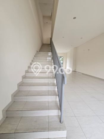 Ruko Dijual di Jakarta Timur LT 12m2 & LB 192m2 Lokasi Terbaik! Ruko Dijual di Jakarta Timur LT 12m2 & LB 192m2 Lokasi Terbaik!